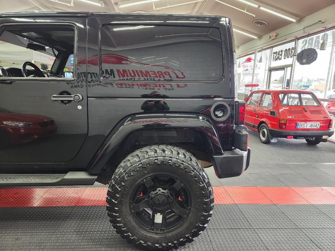 Jeep Wrangler  2011