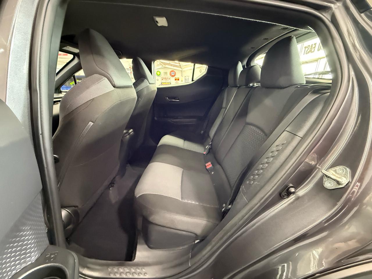 Toyota C-HR Nightshade FWD (Natl) 2021