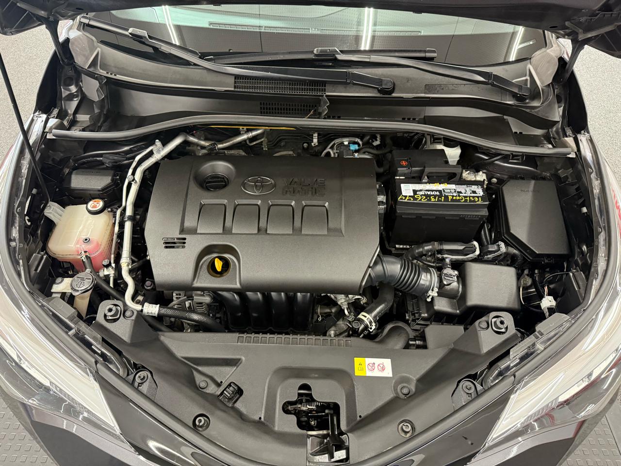 Toyota C-HR Nightshade FWD (Natl) 2021