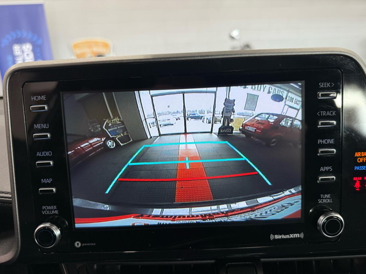 Toyota C-HR Nightshade FWD (Natl) 2021