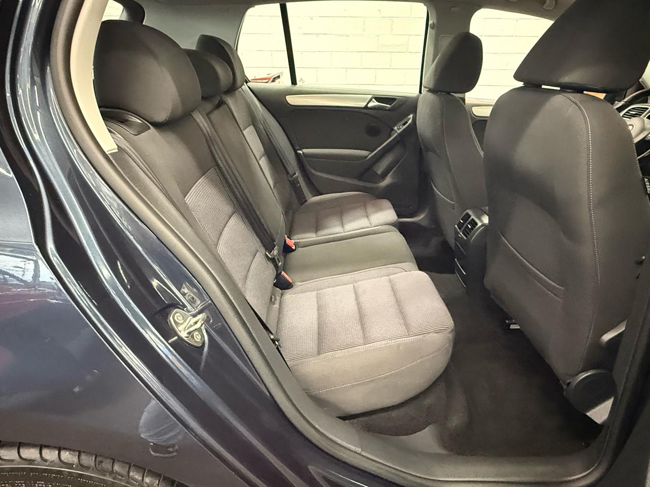 Volkswagen Golf 2.0L 4-Door TDI 2014