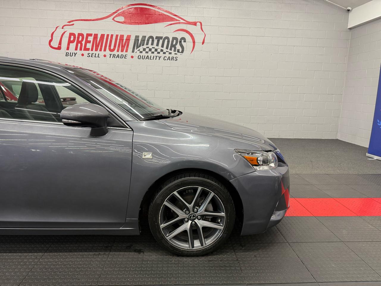 Lexus CT 200h  2015