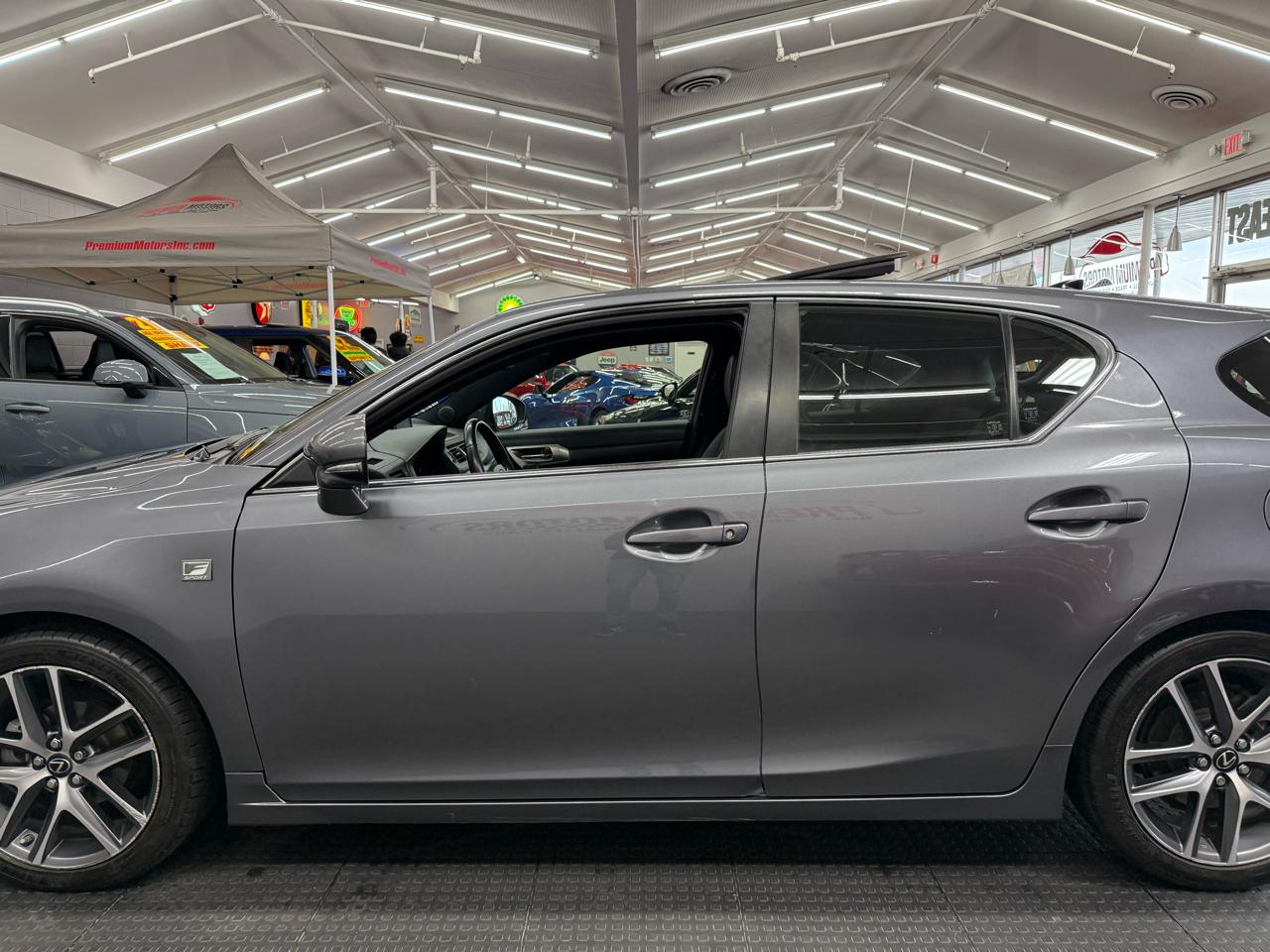 Lexus CT 200h  2015