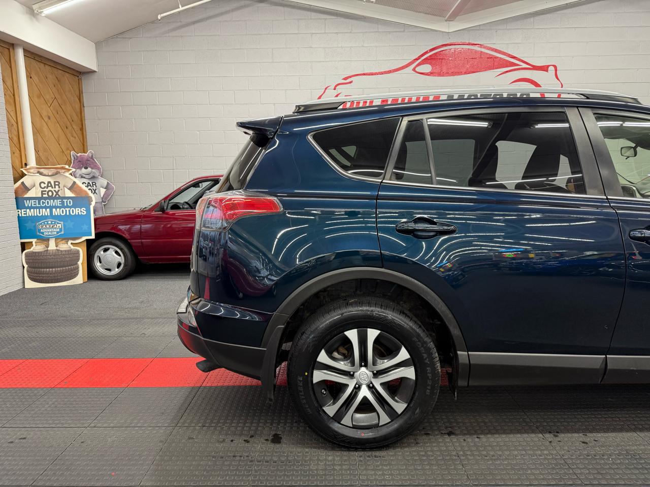 Toyota RAV4 LE 2018