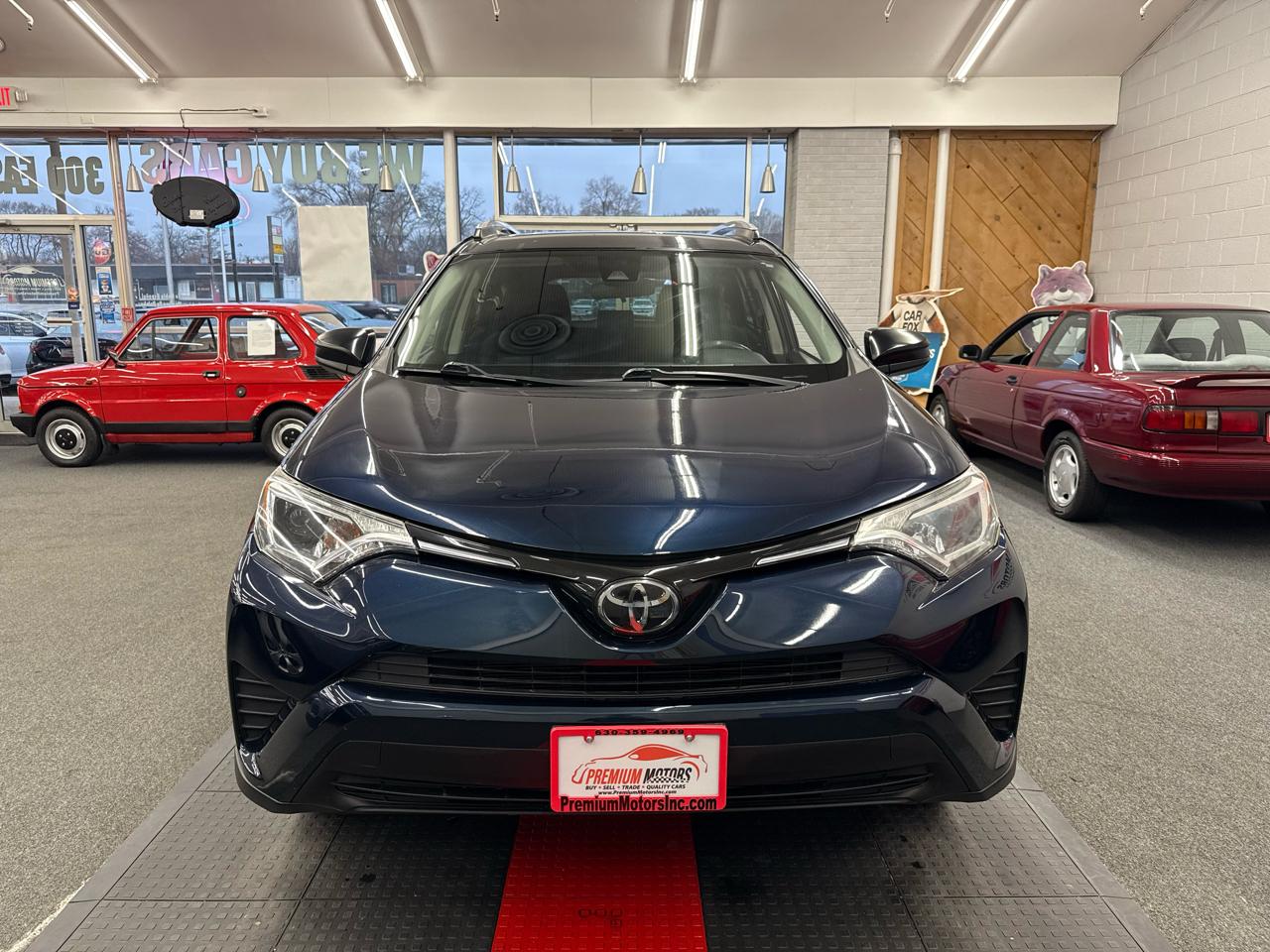 Toyota RAV4 LE 2018