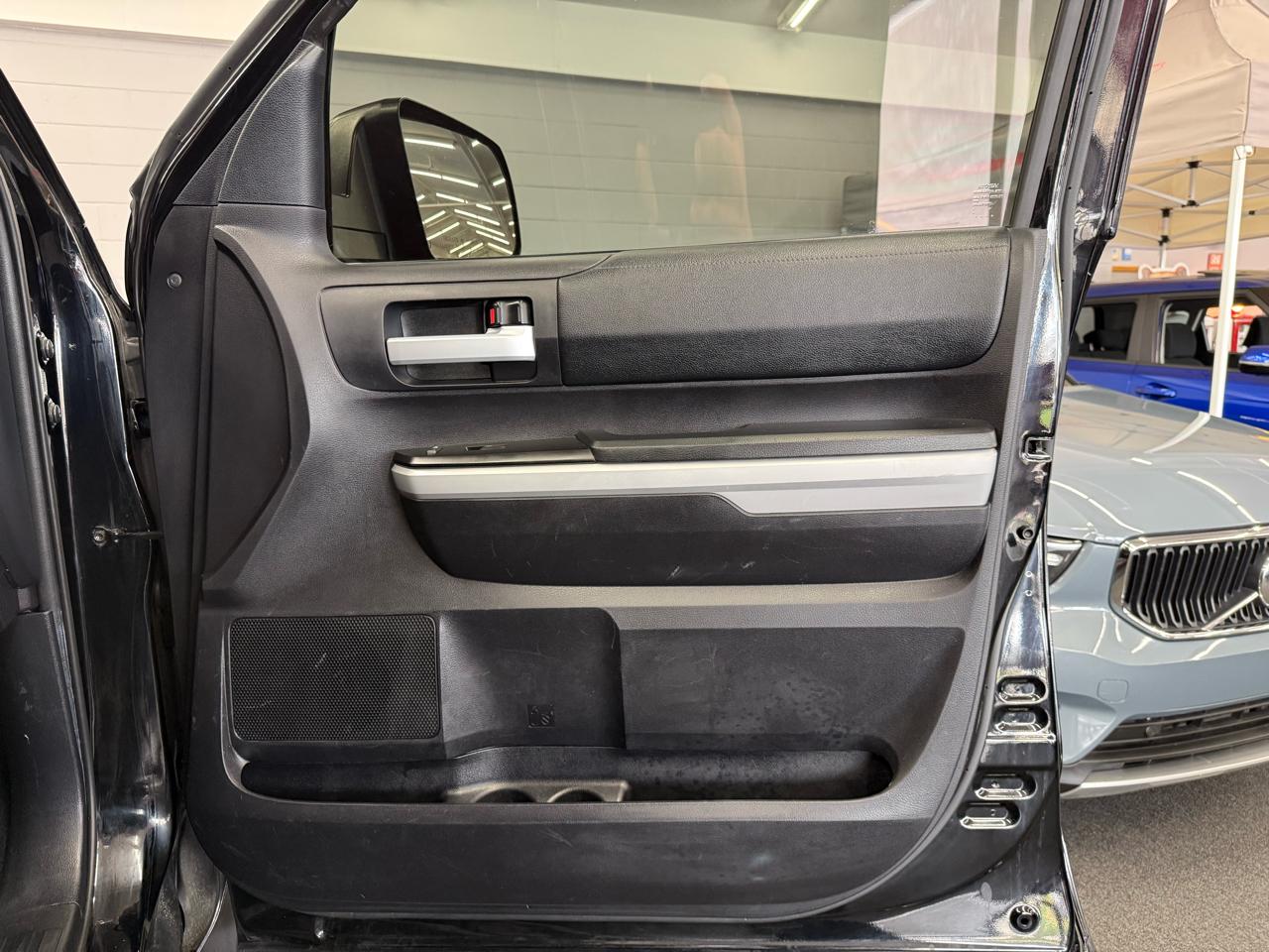 Toyota Tundra TRD Pro Crew Max 4WD 5.7L V8 2020