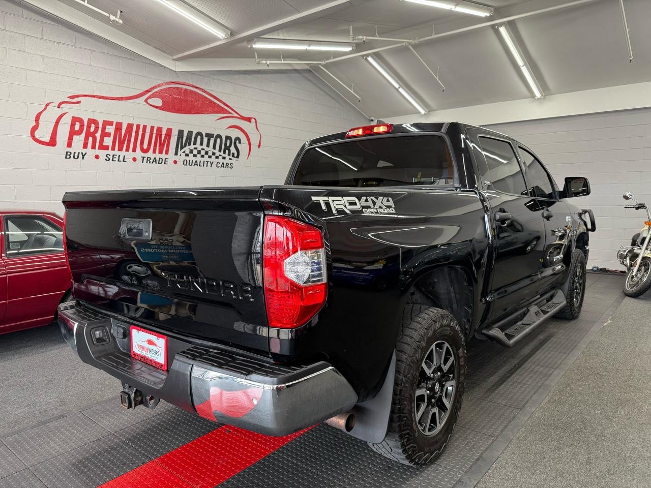 Toyota Tundra TRD Pro Crew Max 4WD 5.7L V8 2020