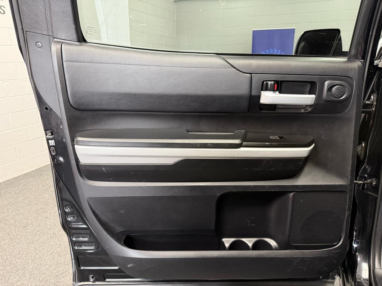 Toyota Tundra TRD Pro Crew Max 4WD 5.7L V8 2020