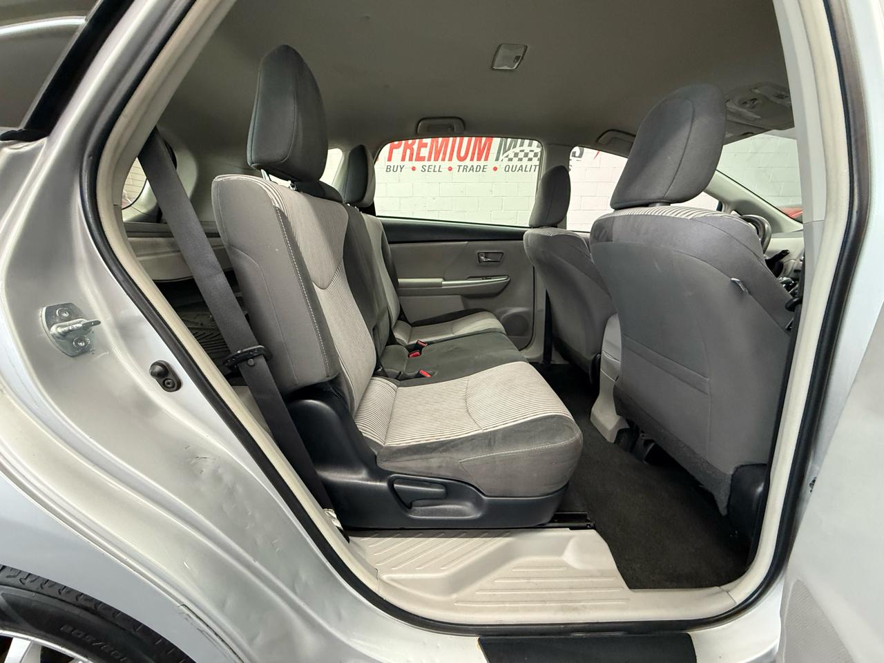 Toyota Prius V 5dr Wgn Five (Natl) 2016