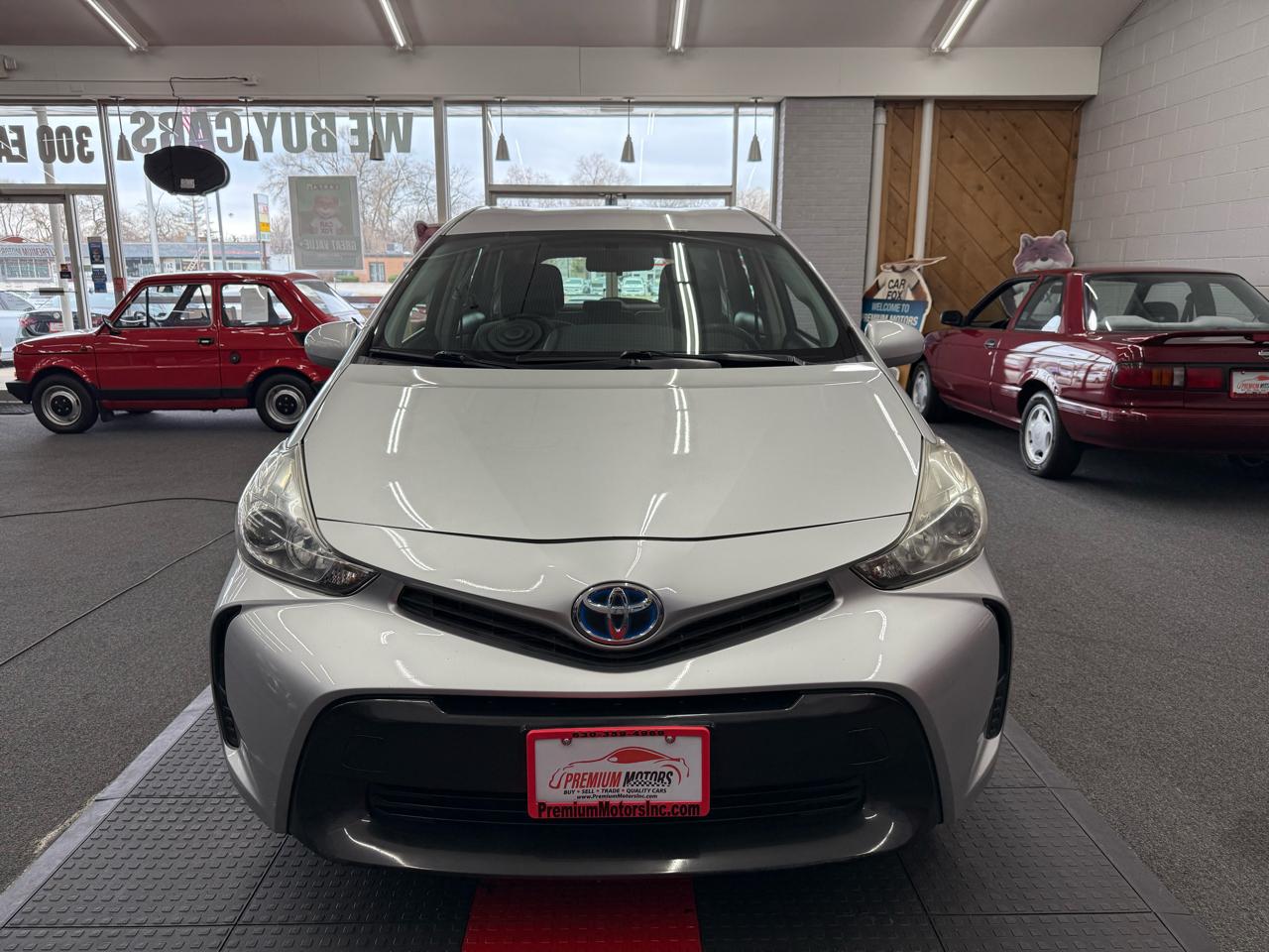 Toyota Prius V 5dr Wgn Five (Natl) 2016