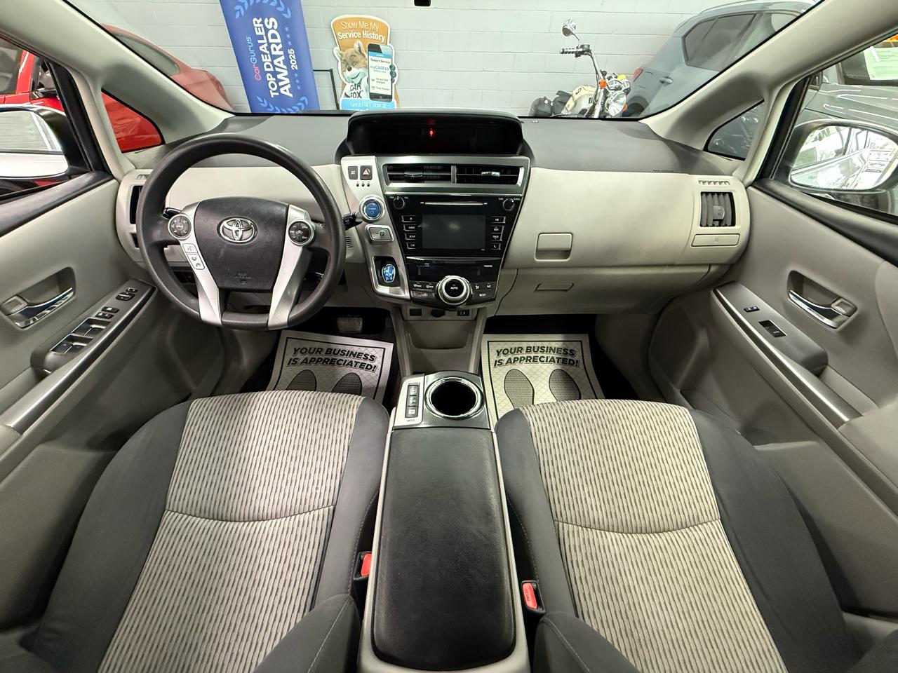 Toyota Prius V 5dr Wgn Five (Natl) 2016