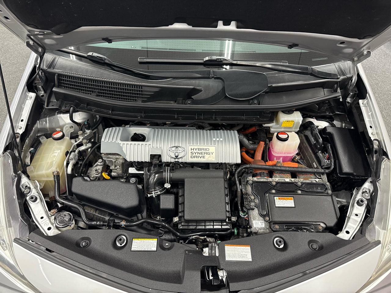 Toyota Prius V 5dr Wgn Five (Natl) 2016