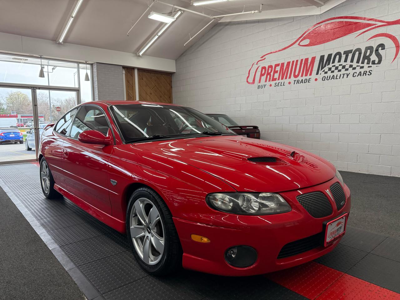 Pontiac GTO 2D Coupe 2006