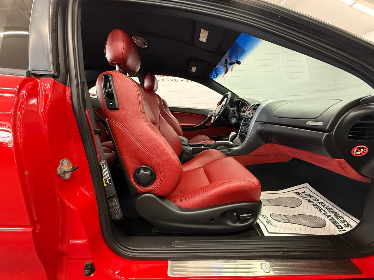 Pontiac GTO 2D Coupe 2006