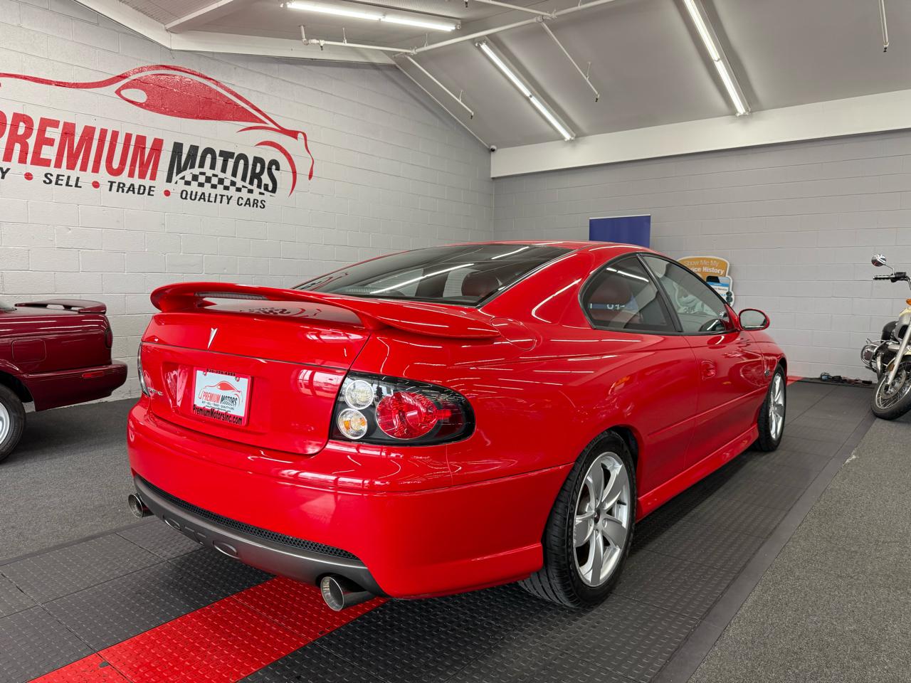 Pontiac GTO 2D Coupe 2006