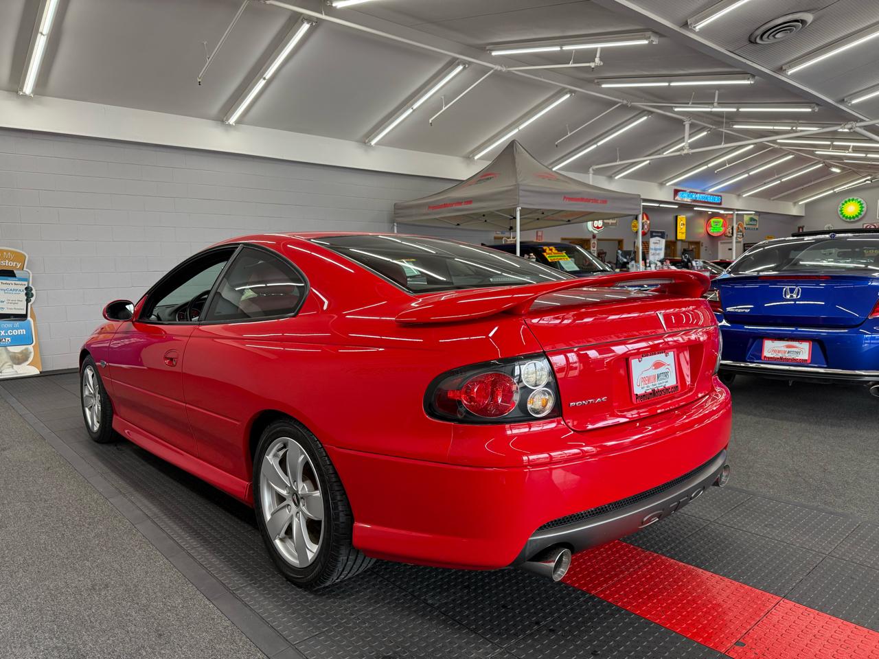 Pontiac GTO 2D Coupe 2006