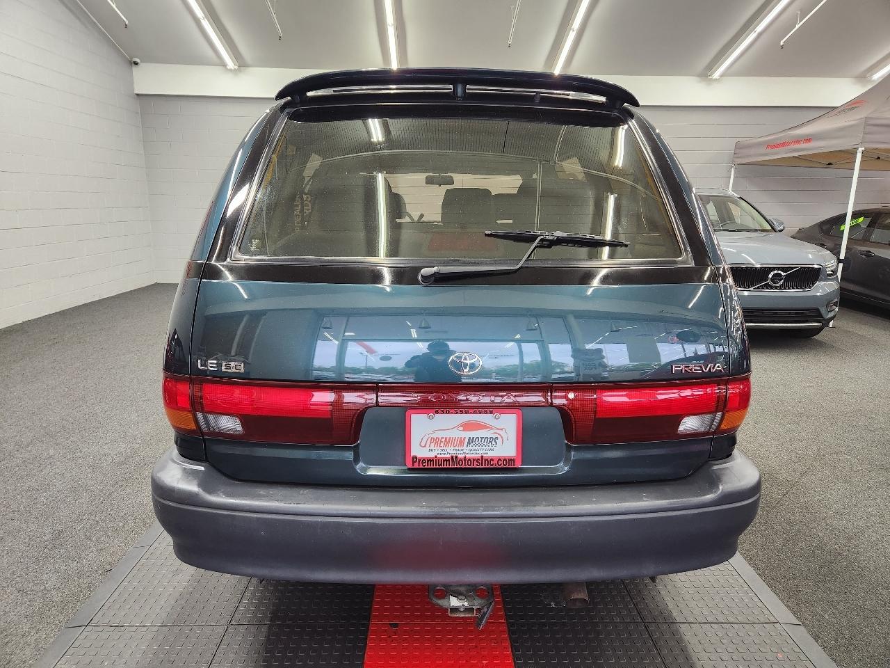 Toyota Previa LE 1997