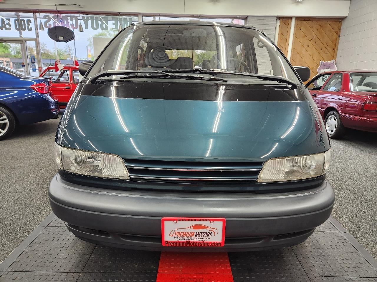 Toyota Previa LE 1997