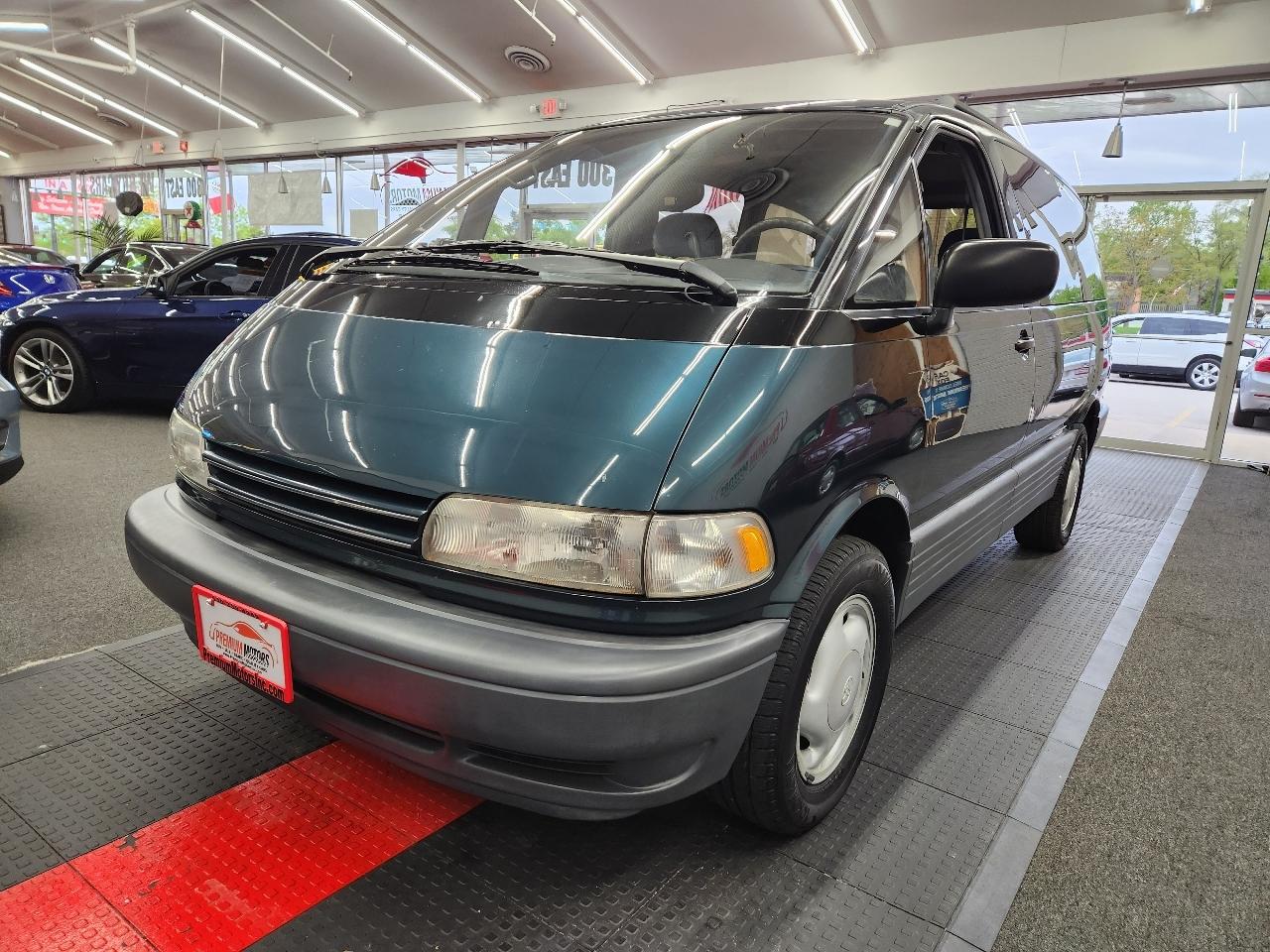 Toyota Previa LE 1997
