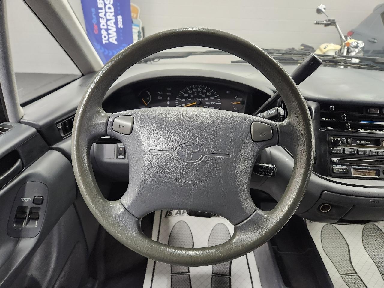 Toyota Previa LE 1997