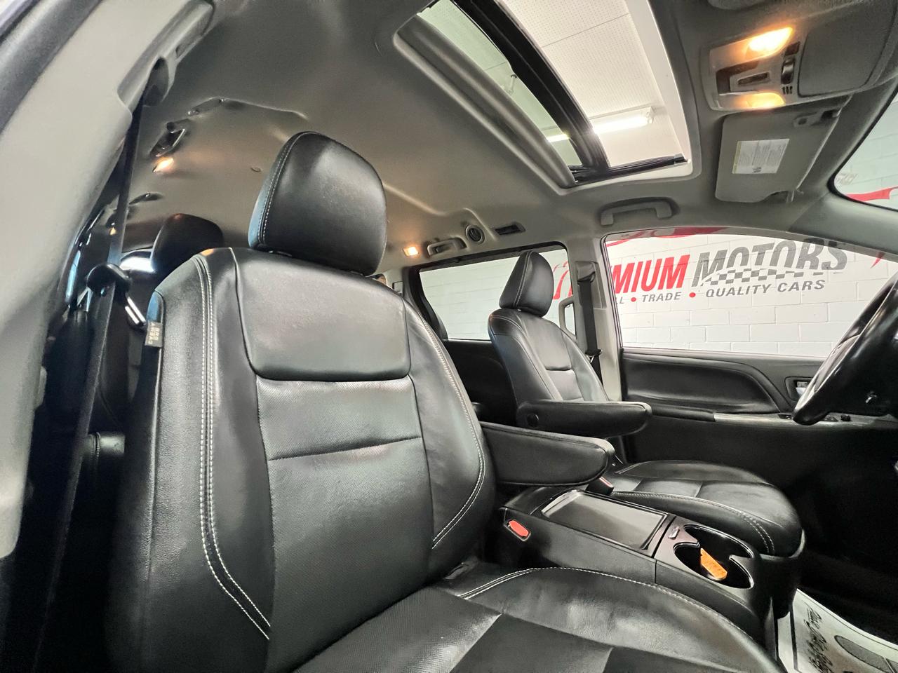Toyota Sienna  2018