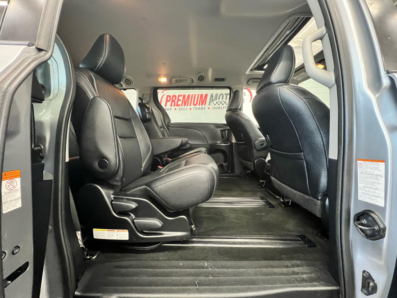Toyota Sienna  2018