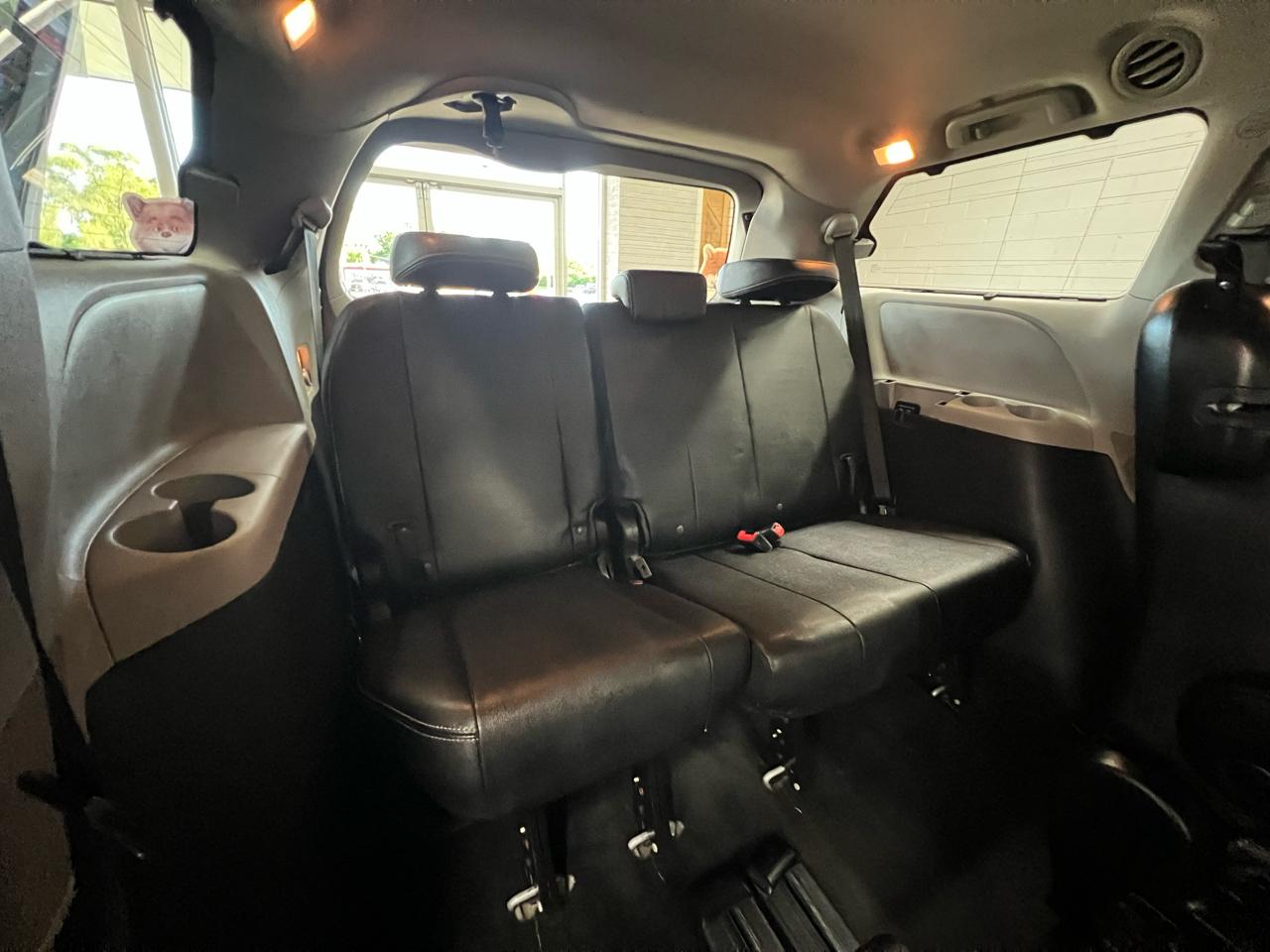 Toyota Sienna  2018