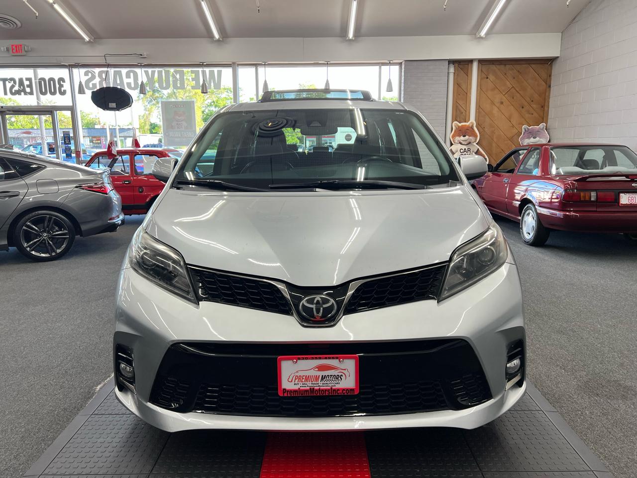 Toyota Sienna  2018