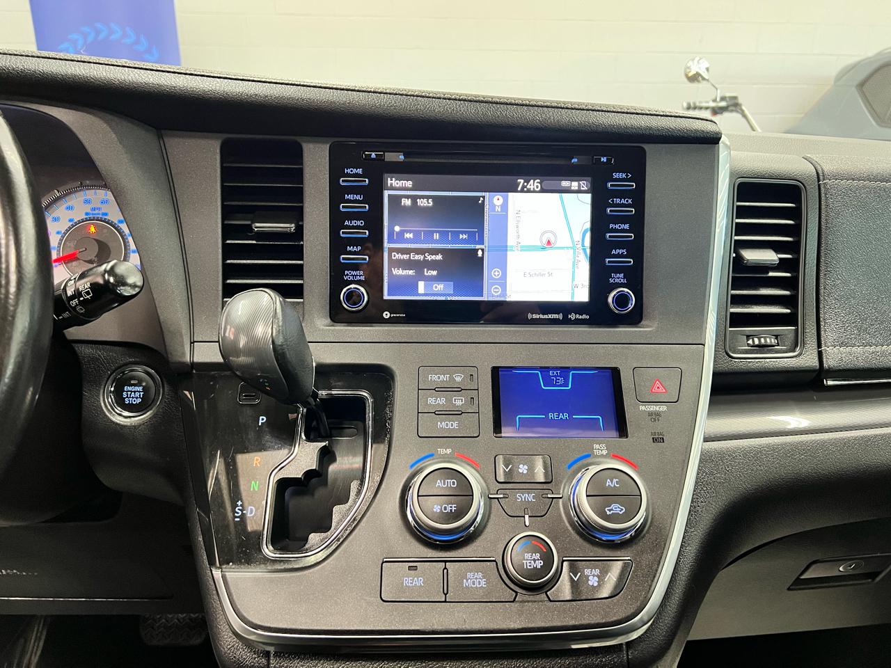 Toyota Sienna  2018