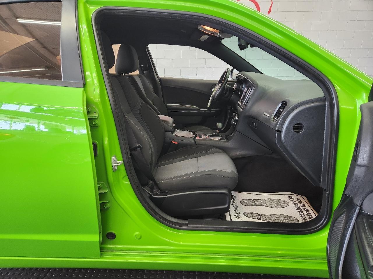 Dodge Charger SXT 2017