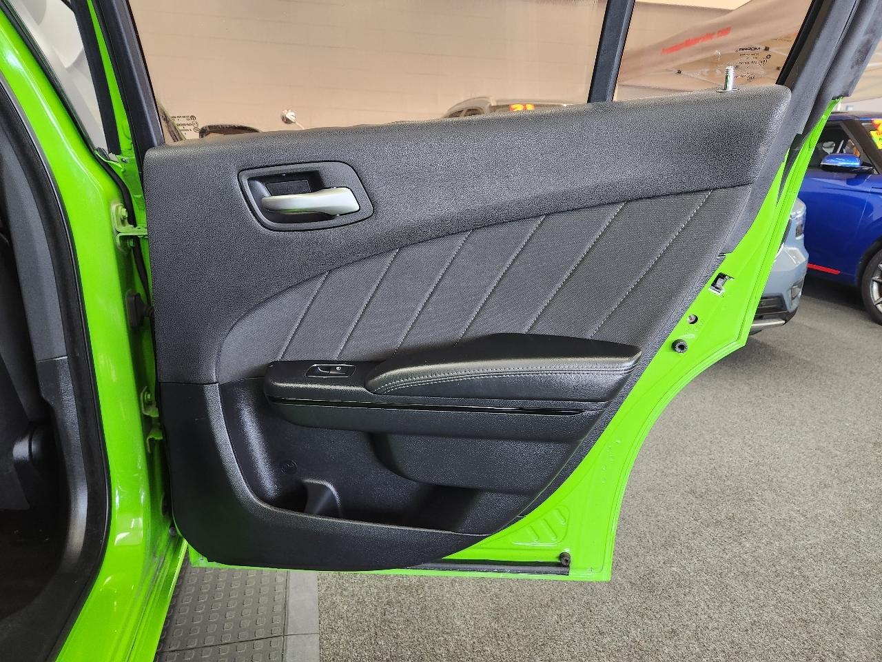 Dodge Charger SXT 2017