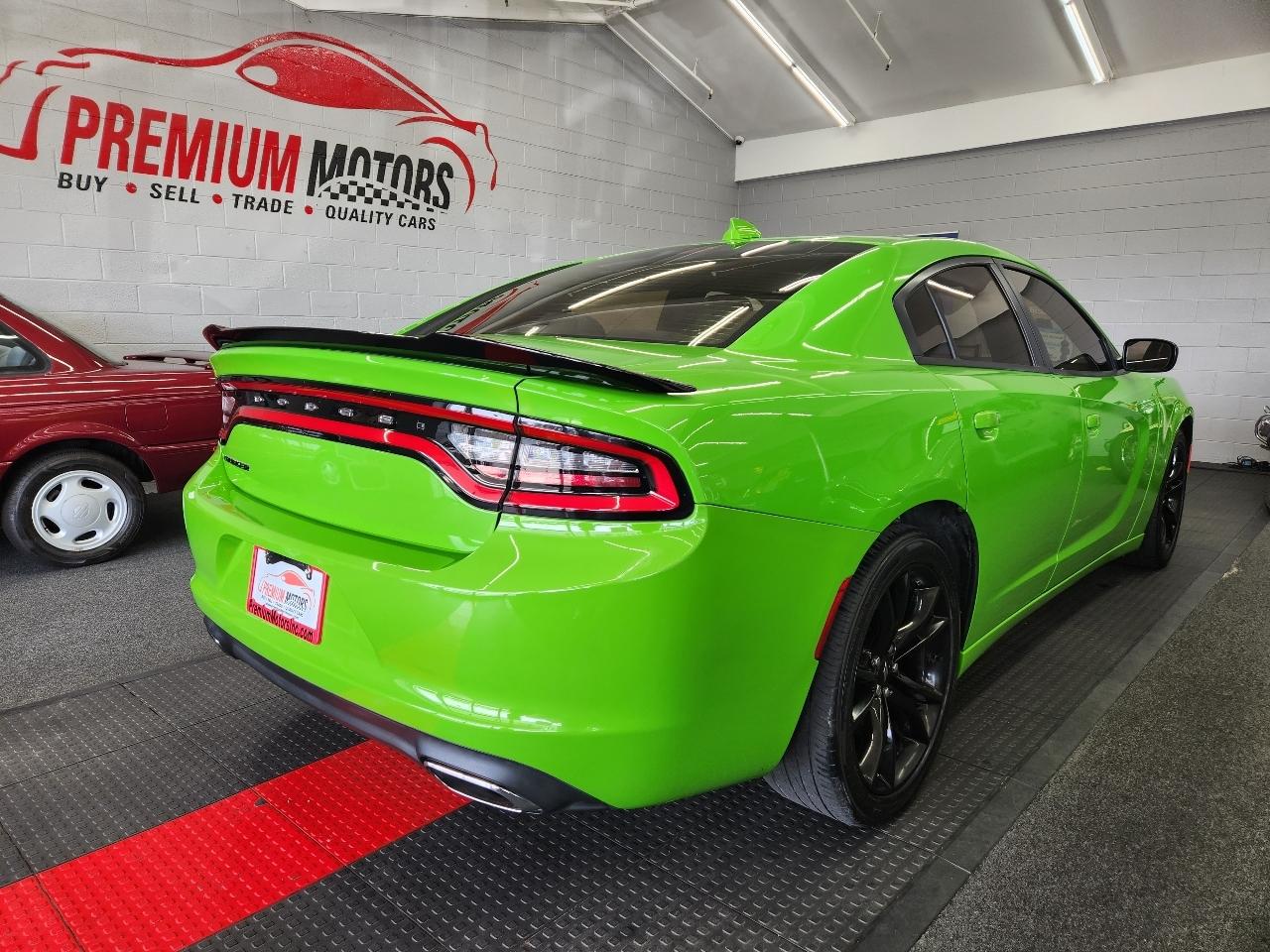 Dodge Charger SXT 2017