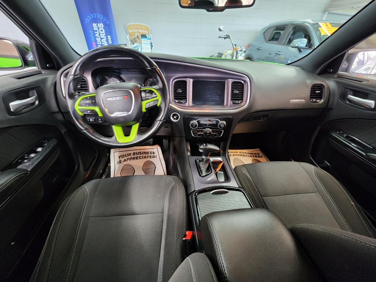 Dodge Charger SXT 2017