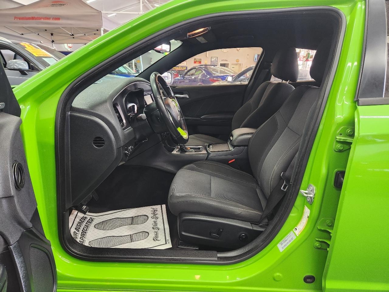 Dodge Charger SXT 2017