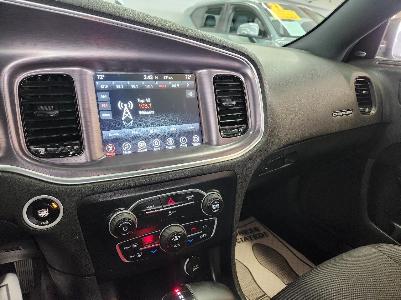 Dodge Charger SXT 2017