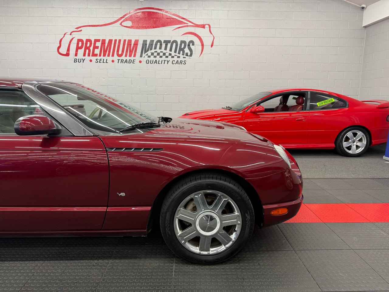 Ford Thunderbird 2dr Conv w/Hardtop Deluxe 2004