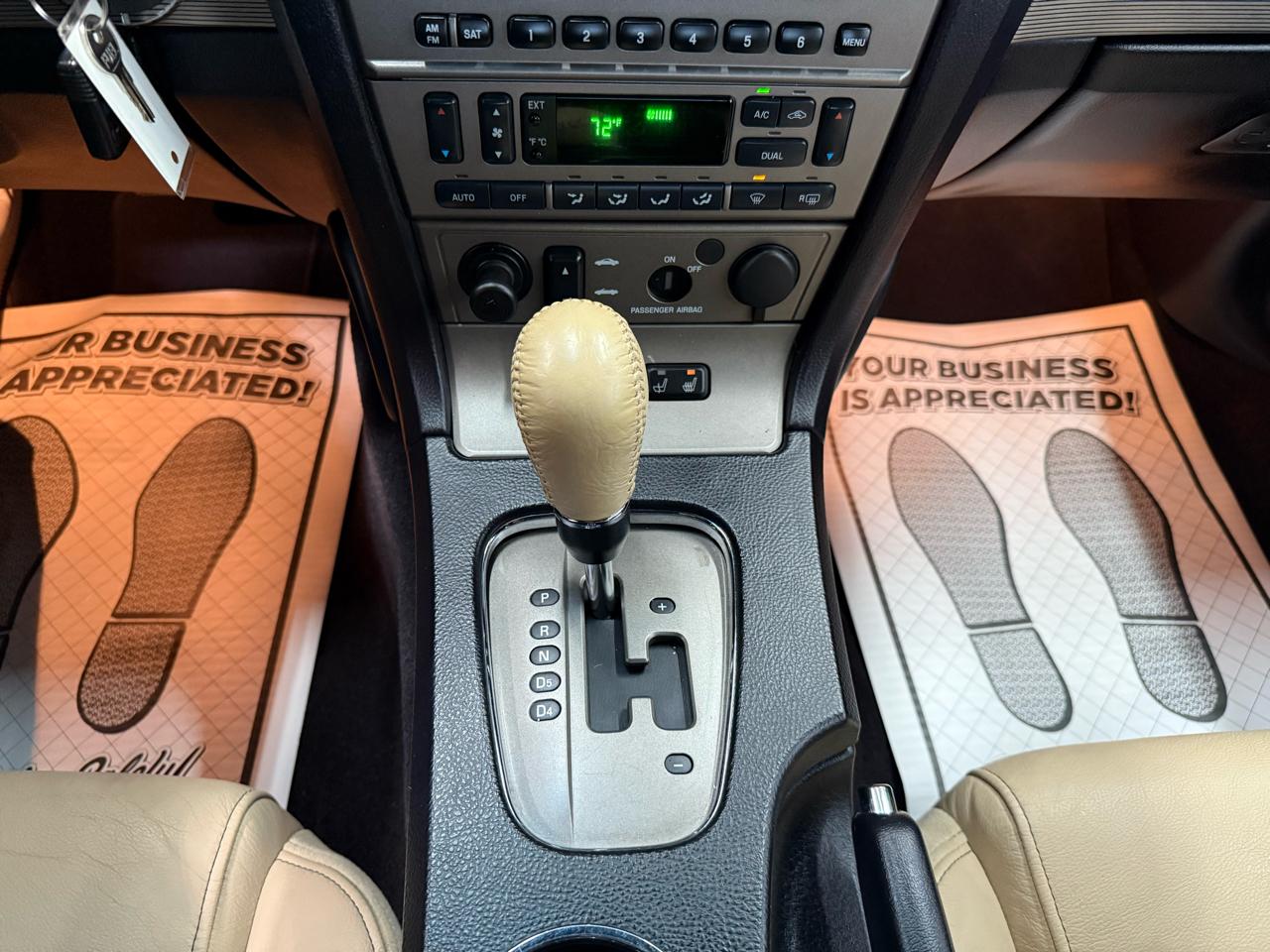 Ford Thunderbird 2dr Conv w/Hardtop Deluxe 2004