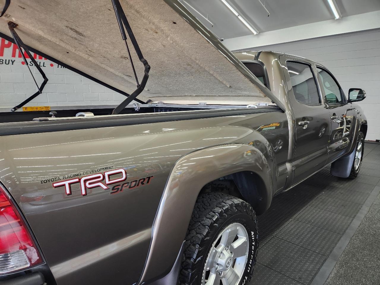 Toyota Tacoma 4WD Double Cab LB V6 AT TRD Sport (Natl) 2012