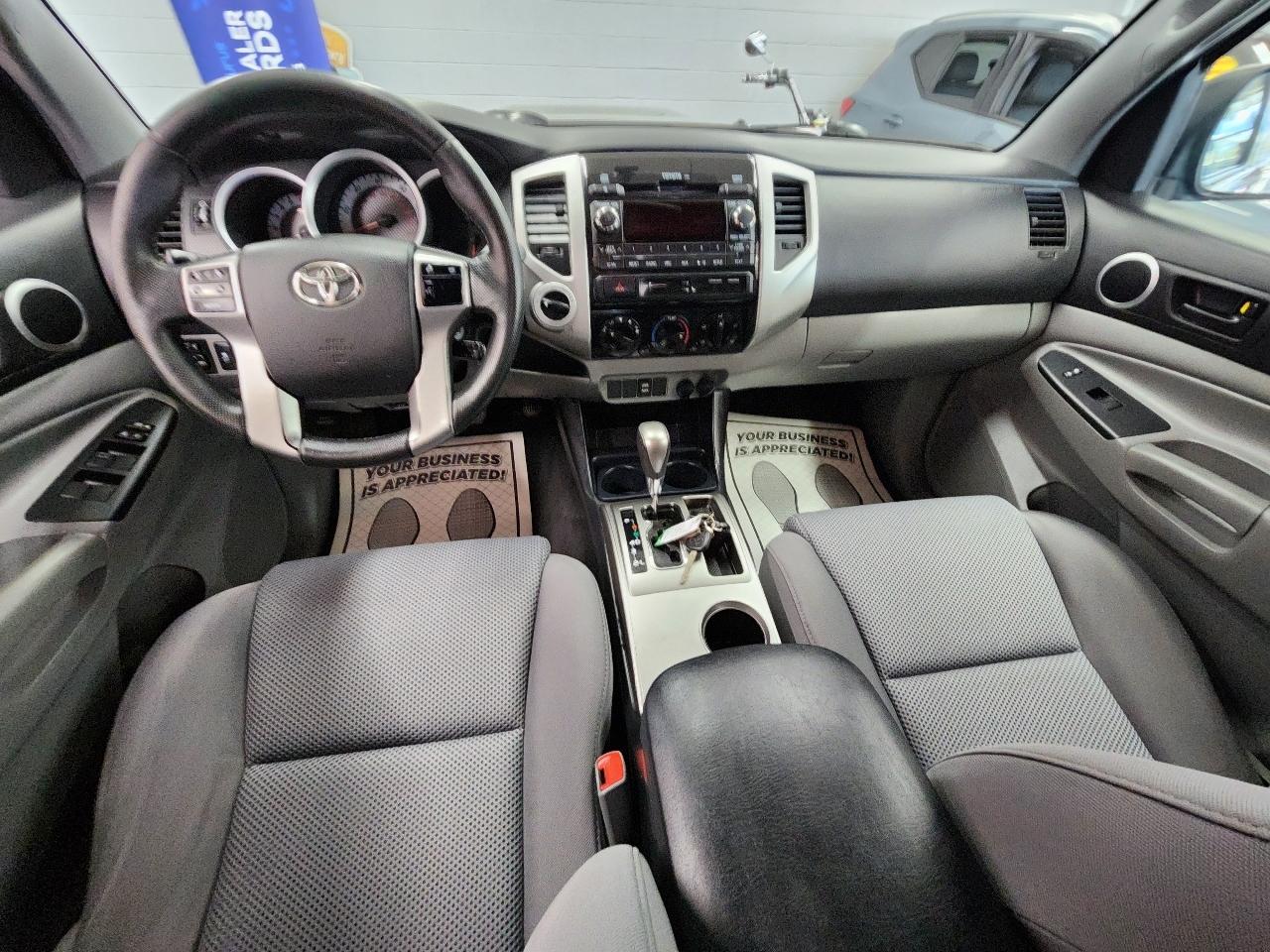 Toyota Tacoma 4WD Double Cab LB V6 AT TRD Sport (Natl) 2012