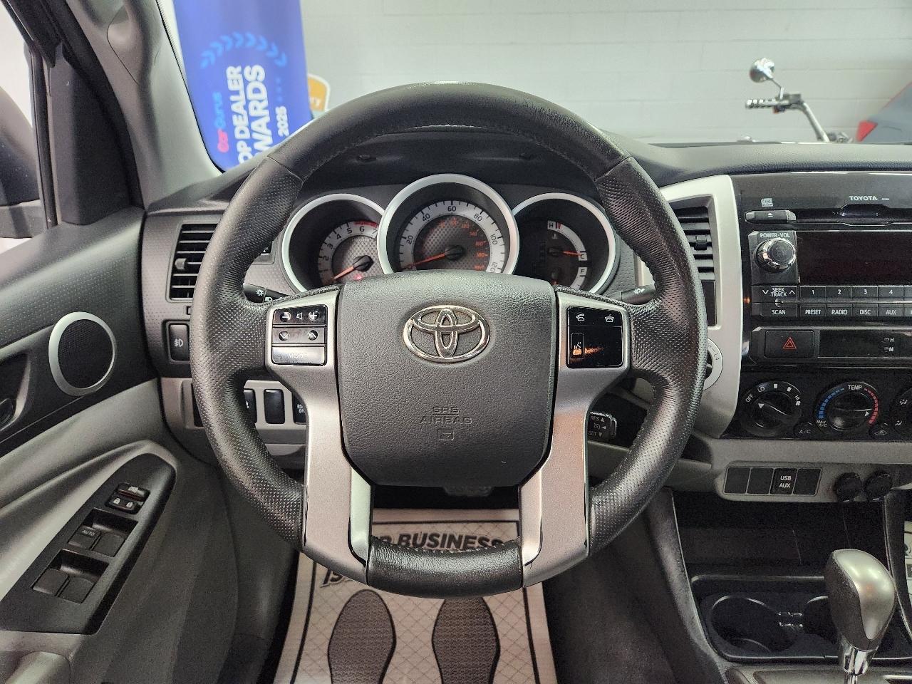 Toyota Tacoma 4WD Double Cab LB V6 AT TRD Sport (Natl) 2012