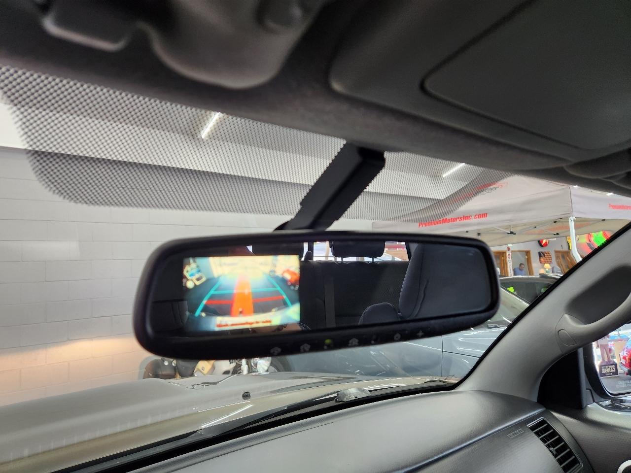 Toyota Tacoma 4WD Double Cab LB V6 AT TRD Sport (Natl) 2012