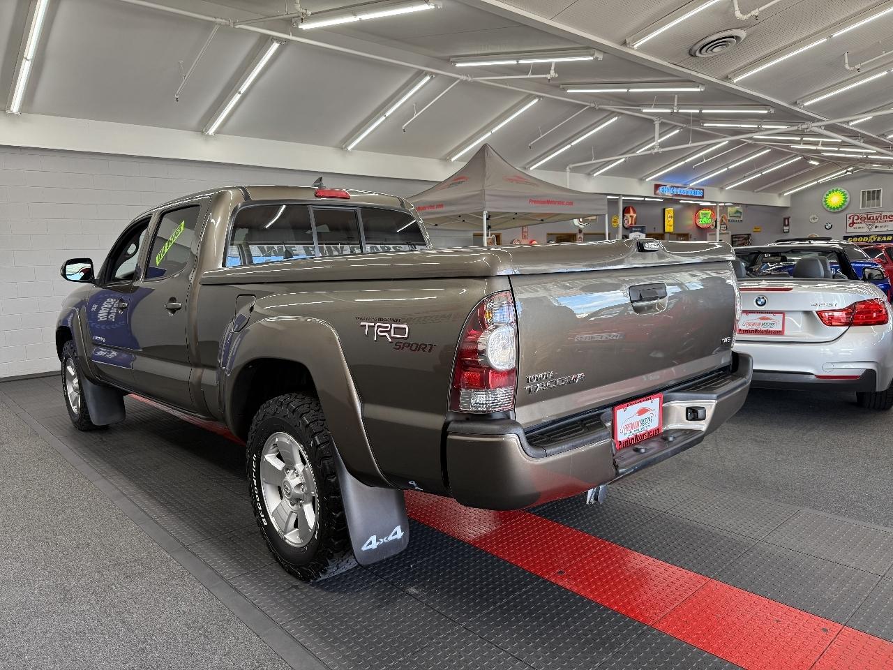 Toyota Tacoma 4WD Double Cab LB V6 AT TRD Sport (Natl) 2012