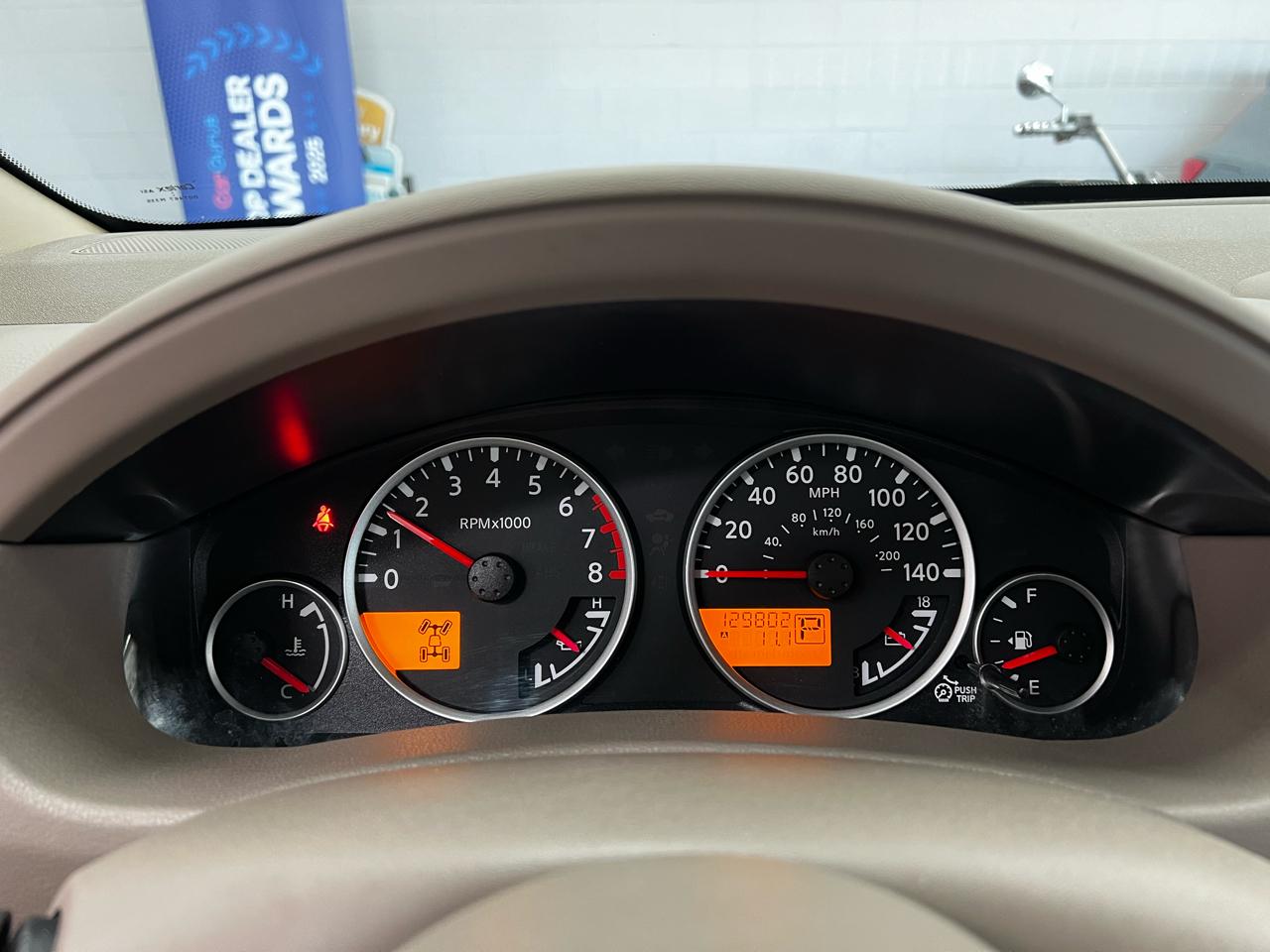 Nissan Pathfinder LE 2011