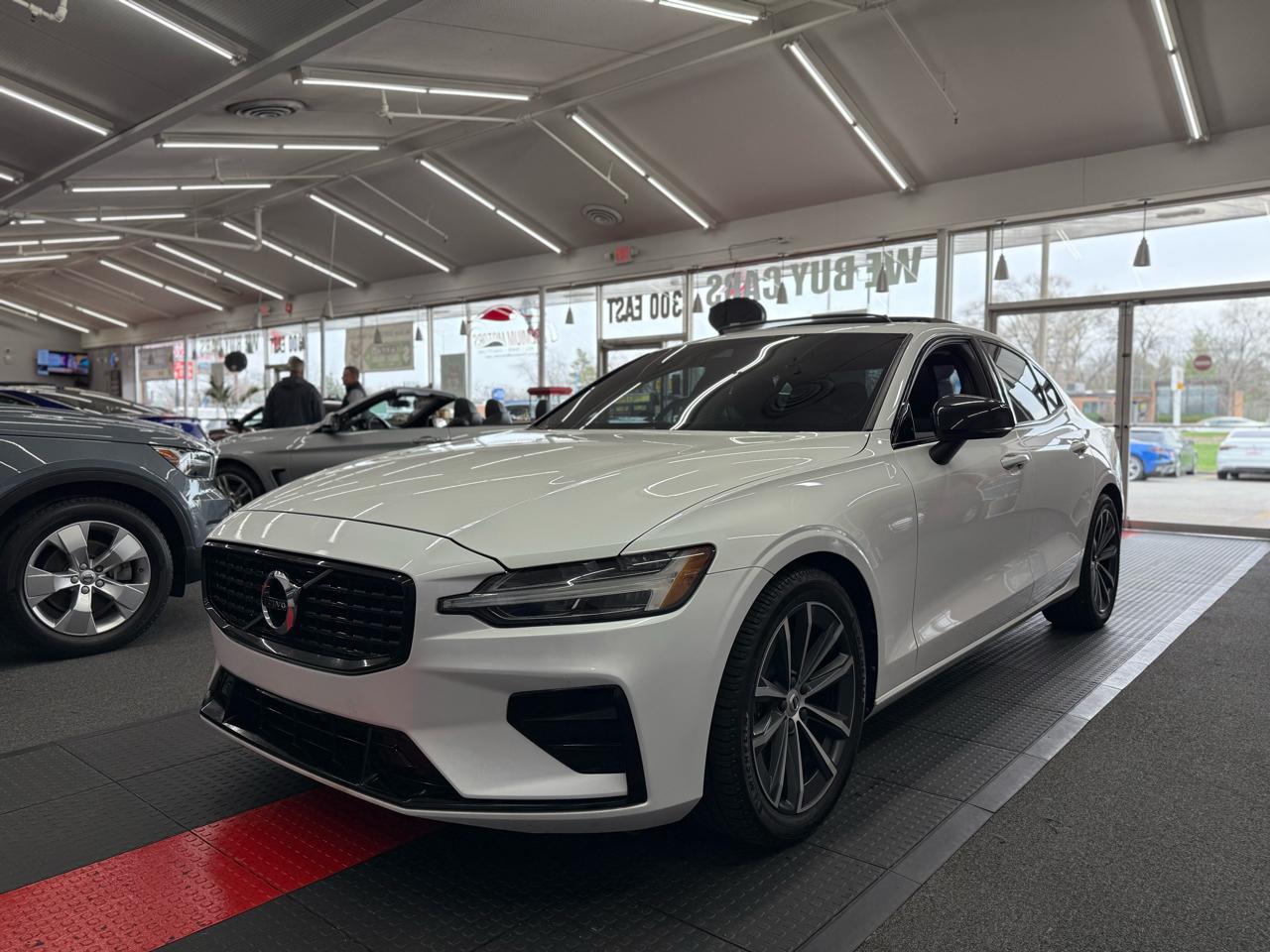 Volvo S60 B5 Momentum 2022