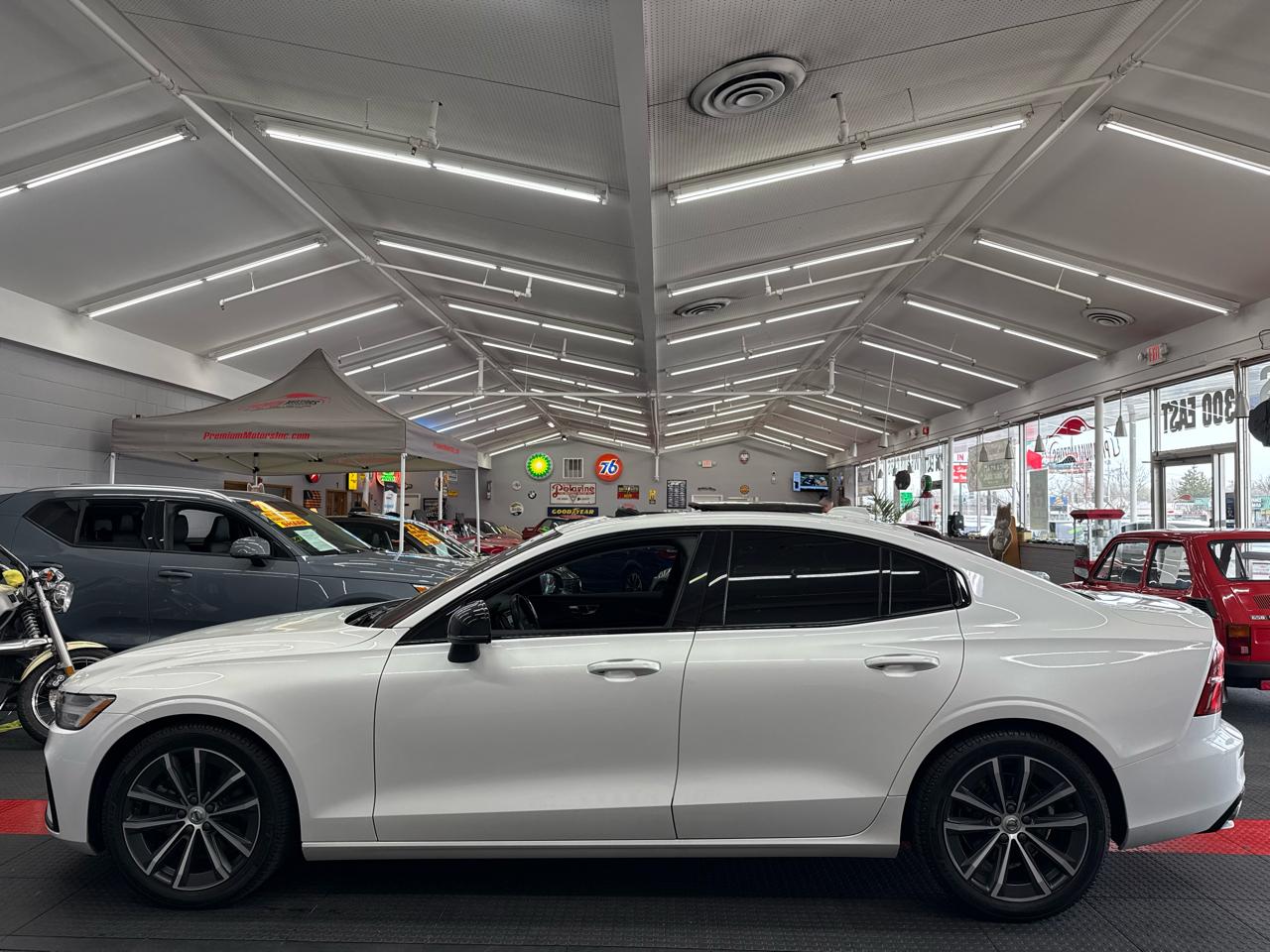 Volvo S60 B5 Momentum 2022