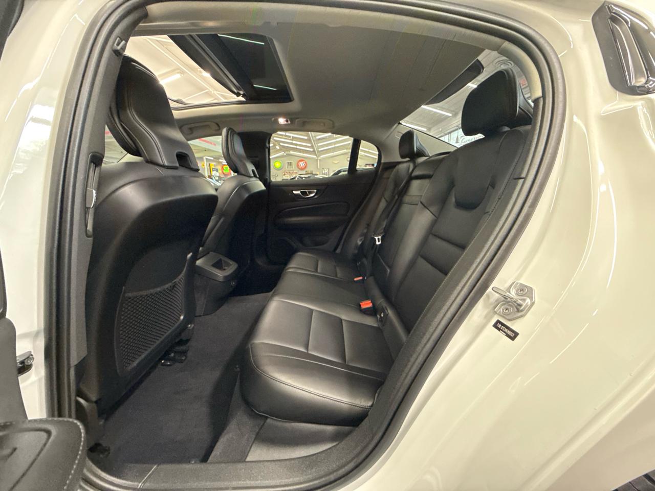 Volvo S60 B5 Momentum 2022