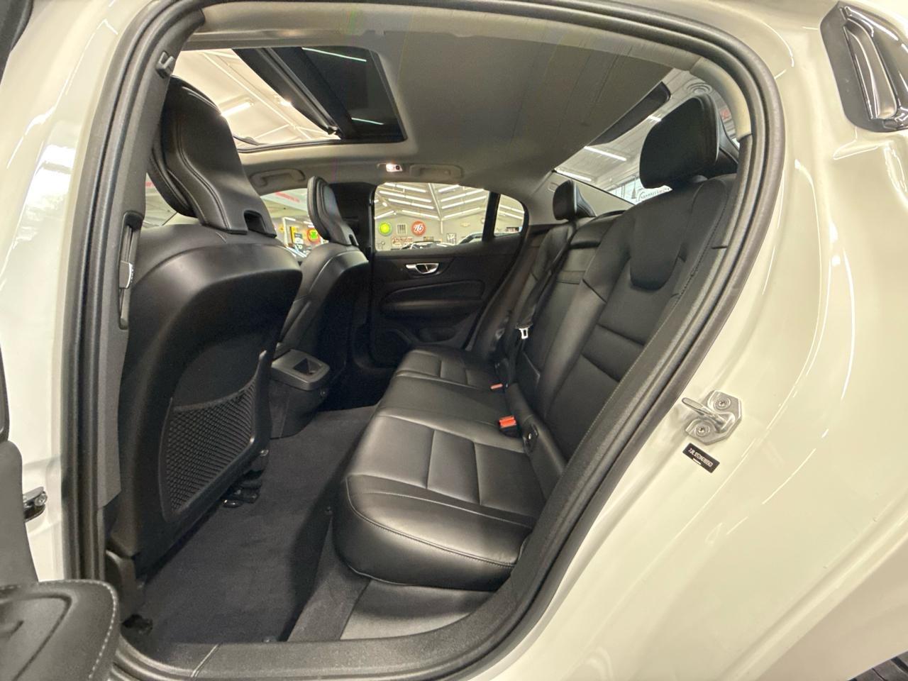 Volvo S60  2022