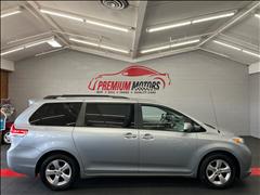 2014 Toyota Sienna 