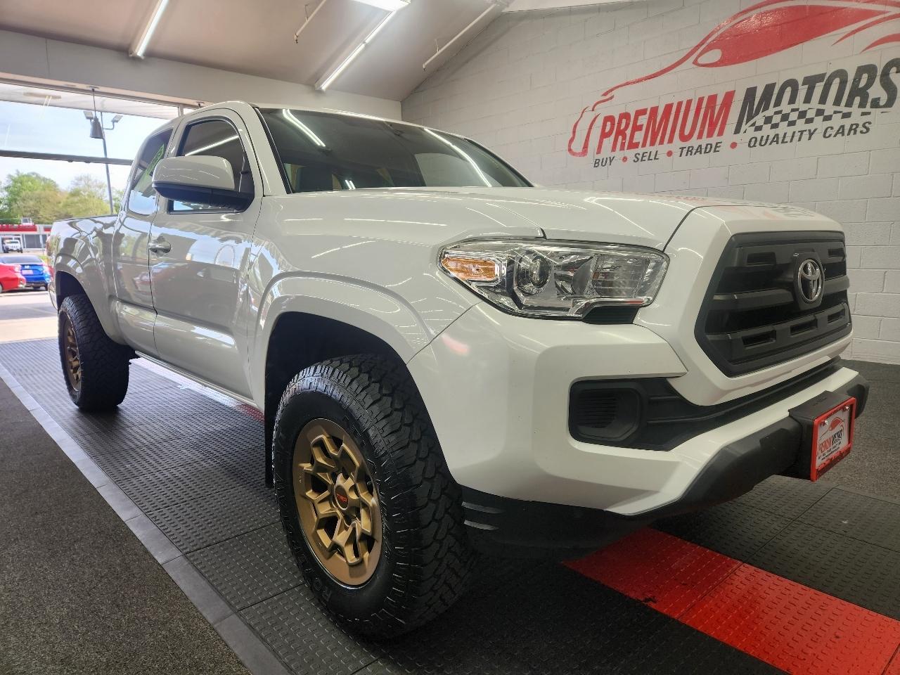 Toyota Tacoma  2017