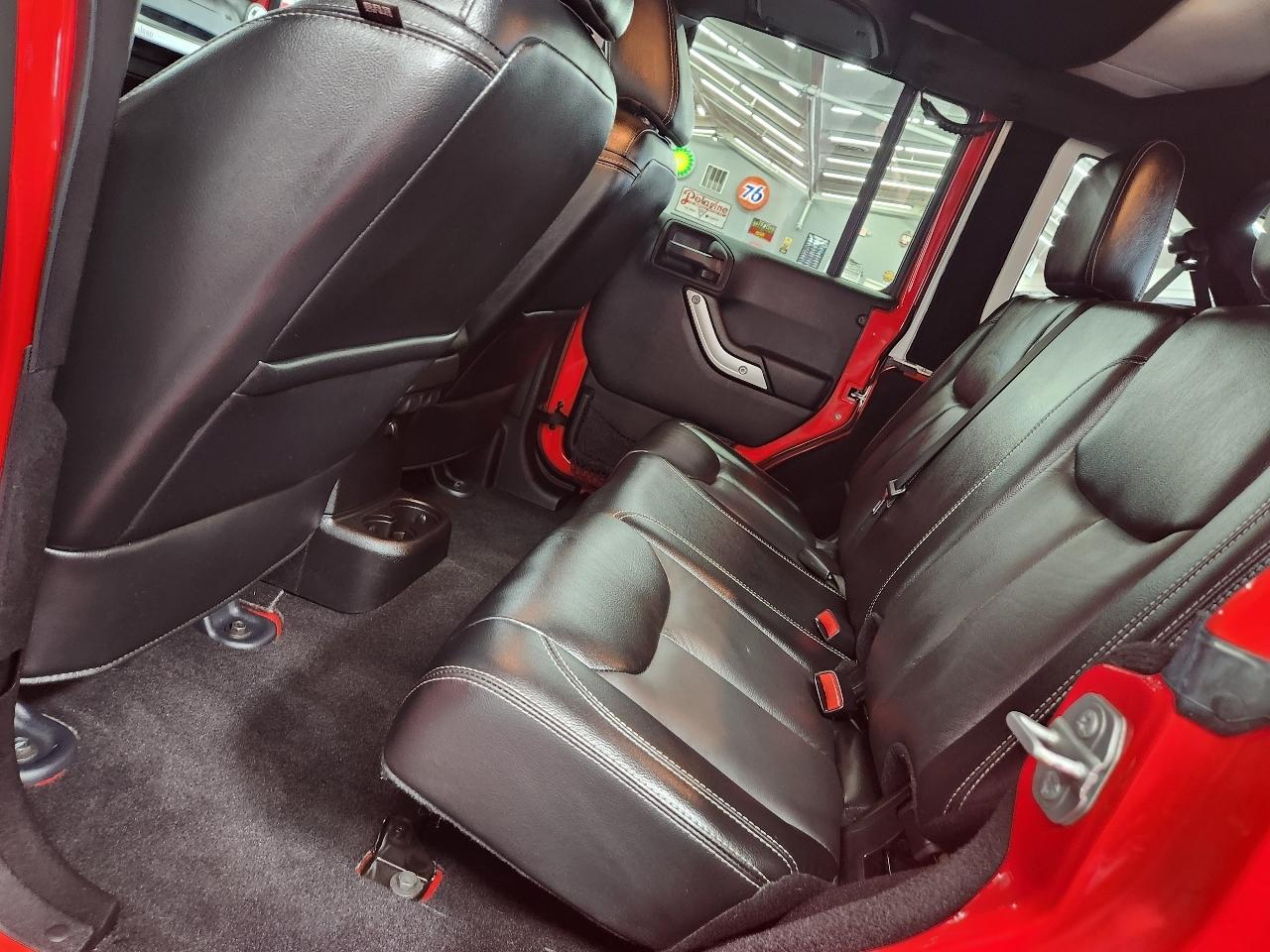 Jeep Wrangler Sahara Unlimited 4x4 2015